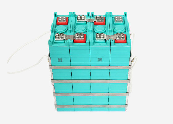 よい価格 12V 100Ahのプリズム リチウムLiFePO4電池細胞3.2v 100Ah オンラインで